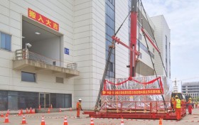 首台STK设备搬入，中国制造2025产业园二期项目迎来关键节点